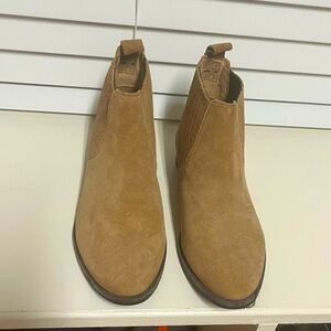 Jack Rogers Pippa suede bootie Sz 5